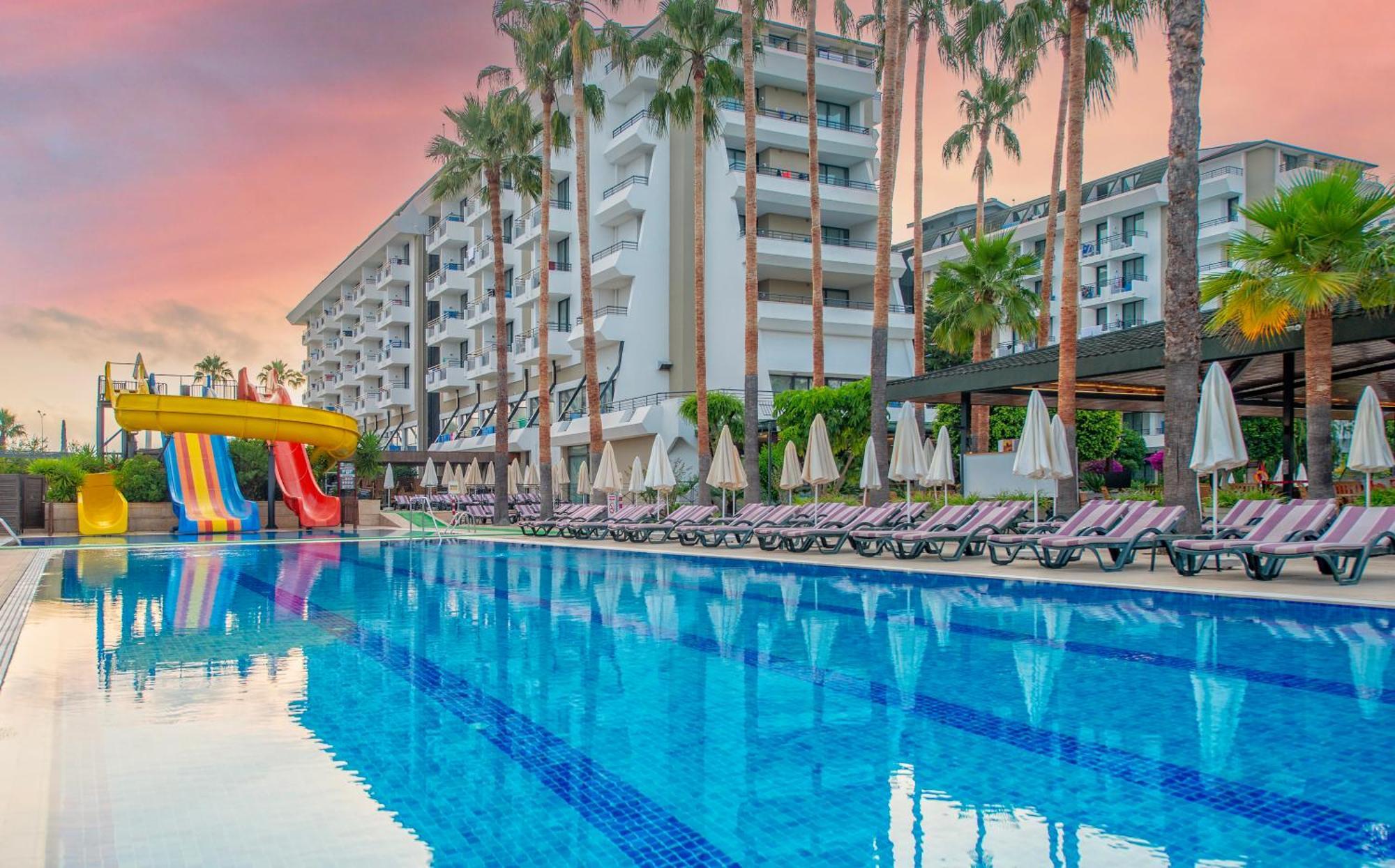 Meryan Hotel - Ultra All Inclusive Okurcalar Bagian luar foto